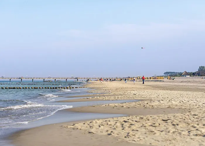 Seebadidylle - 5-Sterne-Ferienwohnung Mit Blick Auf Den Saaler Bodden Wustrow (Fischland)