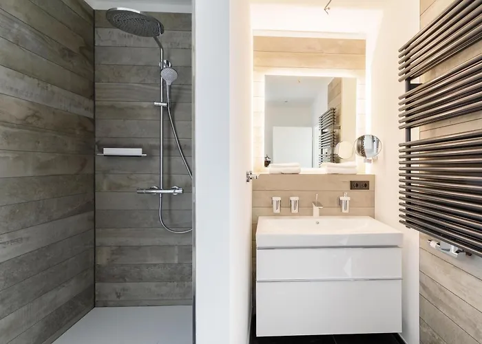 Seebadidylle - 5-Sterne-Ferienwohnung Mit Blick Auf Den Saaler Bodden Wustrow (Fischland)